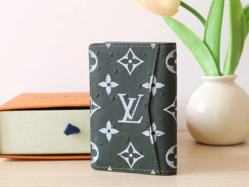 LV Wallets 4178A-0079