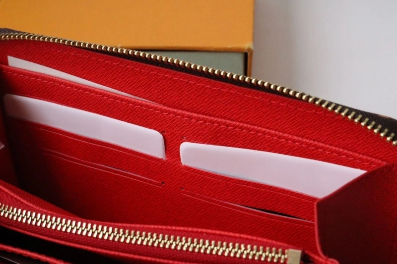 LV Wallets 4178A-0114
