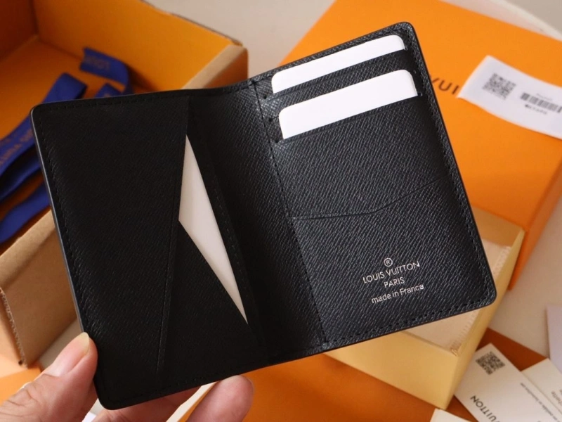 LV Wallets 4178A-0124