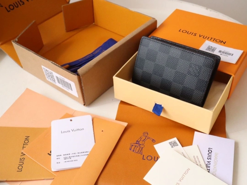 LV Wallets 4178A-0124