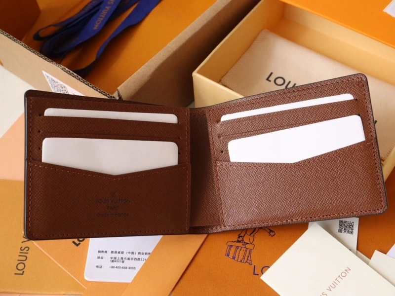 LV Wallets 4178A-0126