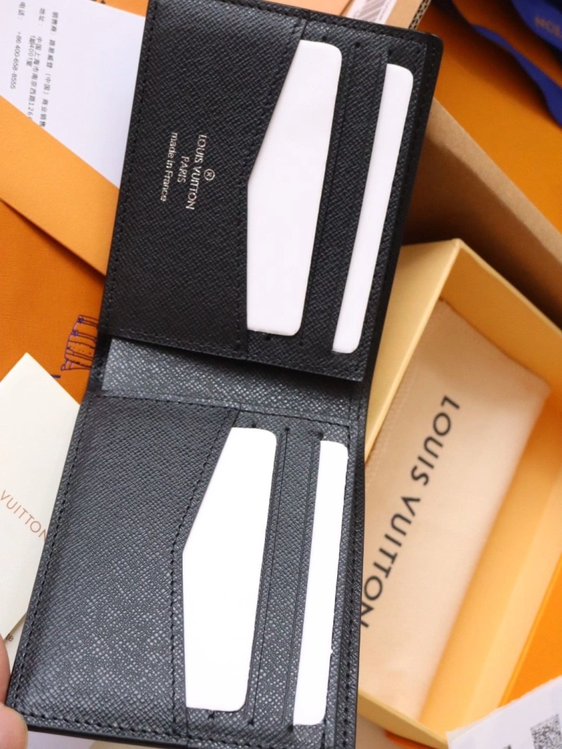 LV Wallets 4178A-0128
