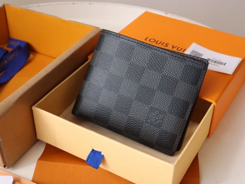LV Wallets 4178A-0129