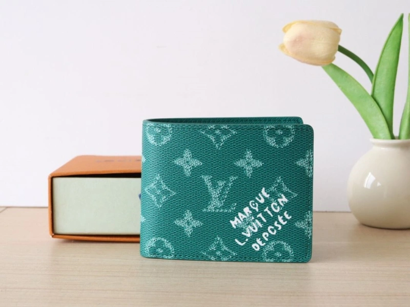 LV Wallets 4178A-0134