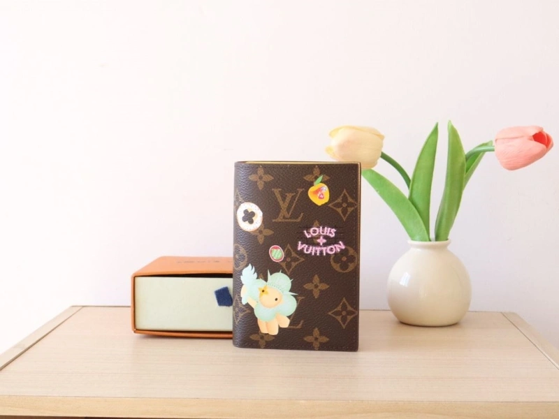 LV Wallets 4178A-0148