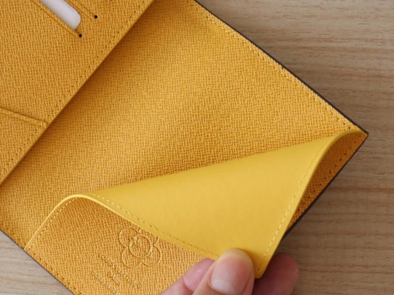 LV Wallets 4178A-0148