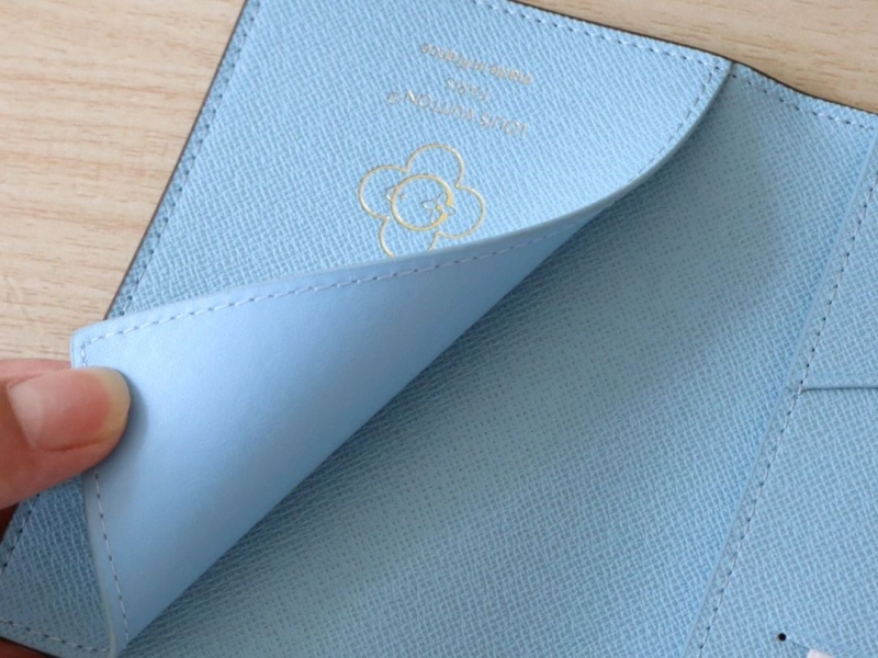 LV Wallets 4178A-0149