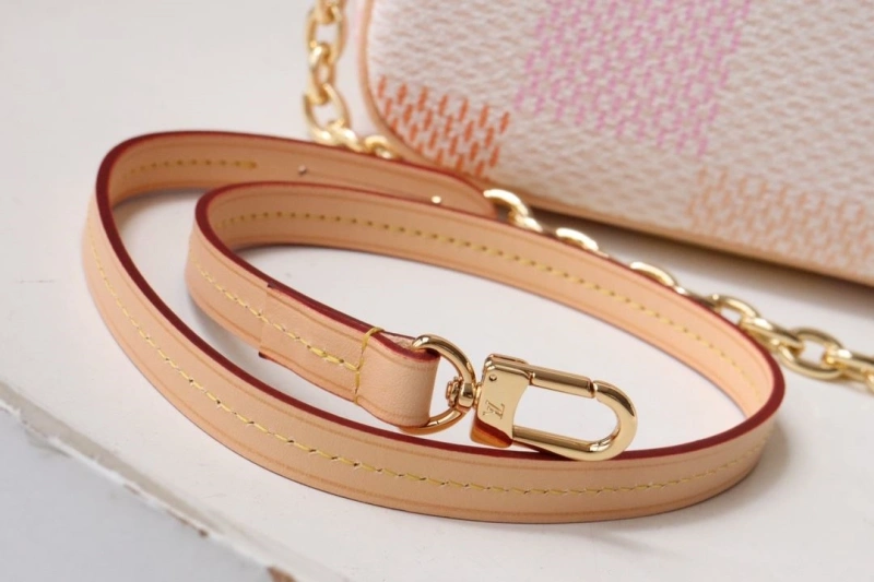 LV Wallets 4178A-0154