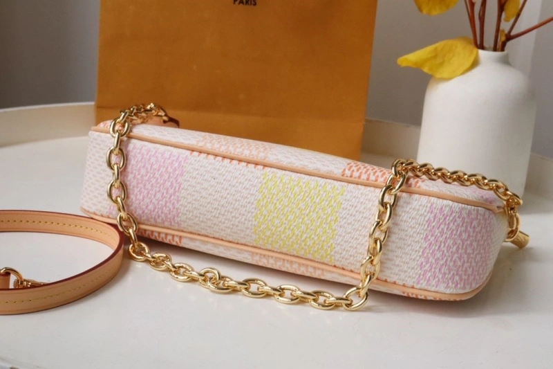 LV Wallets 4178A-0154