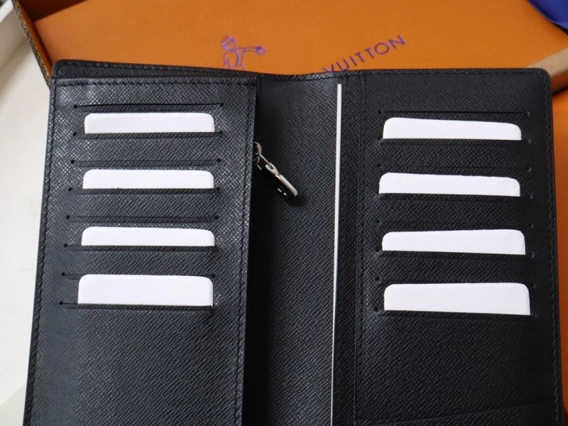 LV Wallets 4178A-0164