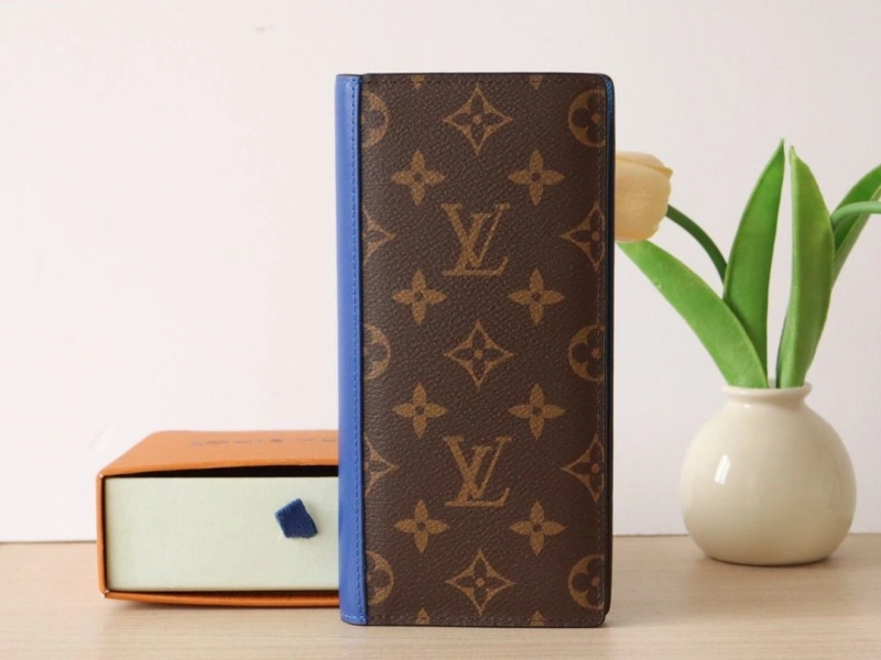 LV Wallets 4178A-0192