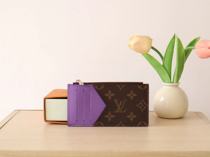 LV Wallets 4178A-0195