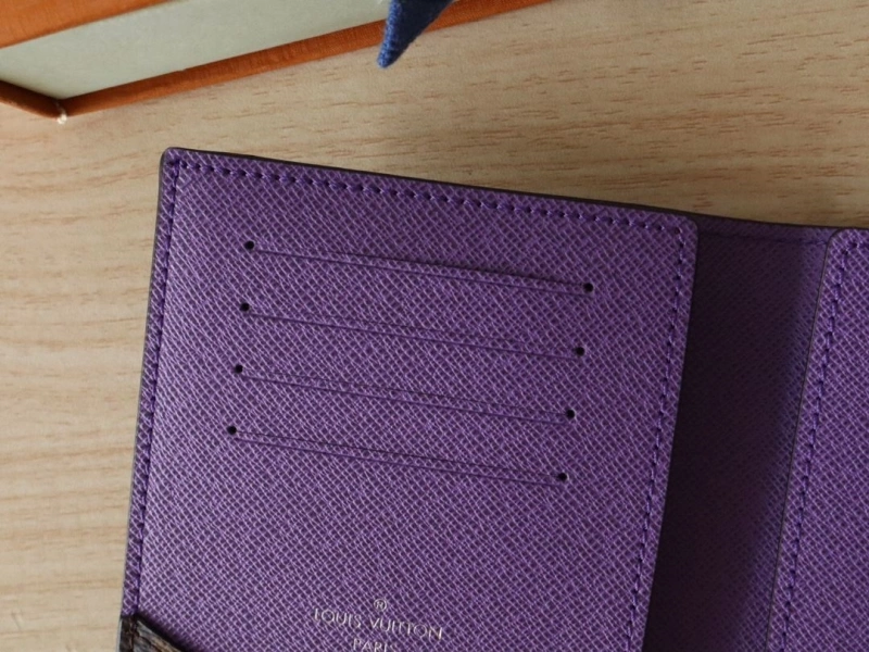 LV Wallets 4178A-0200