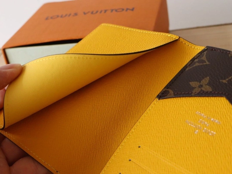 LV Wallets 4178A-0201