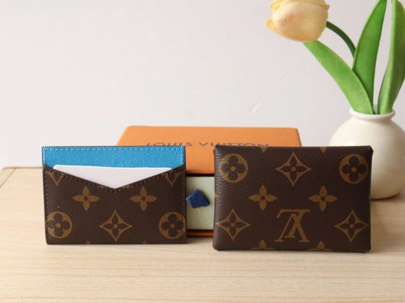 LV Wallets 4178A-0210