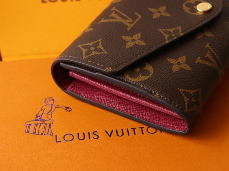 LV Wallets 4178A-0216