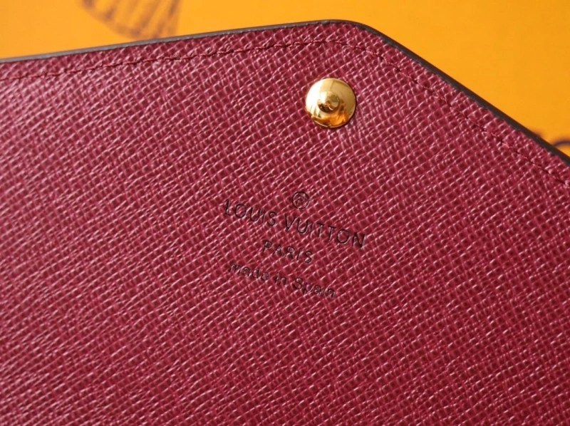 LV Wallets 4178A-0216