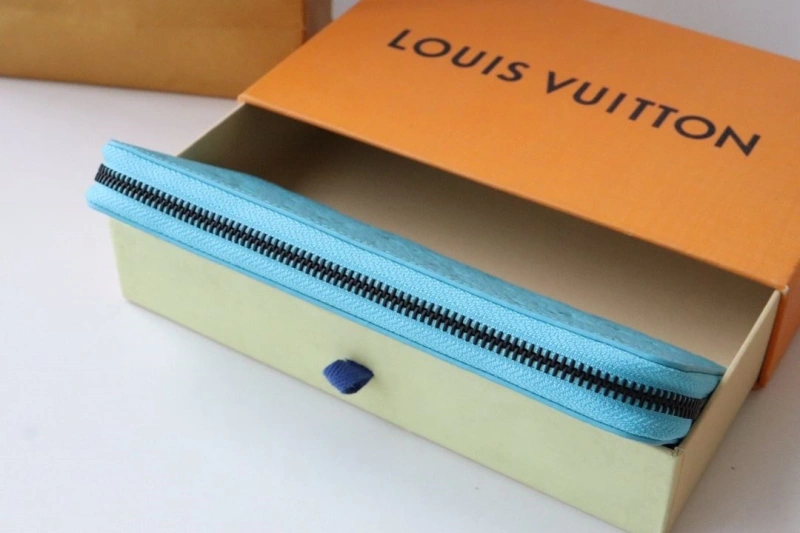 LV Wallets 4178A-0250