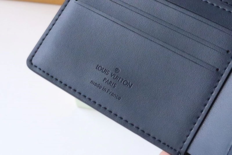 LV Wallets 4178A-0254
