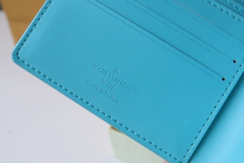 LV Wallets 4178A-0255