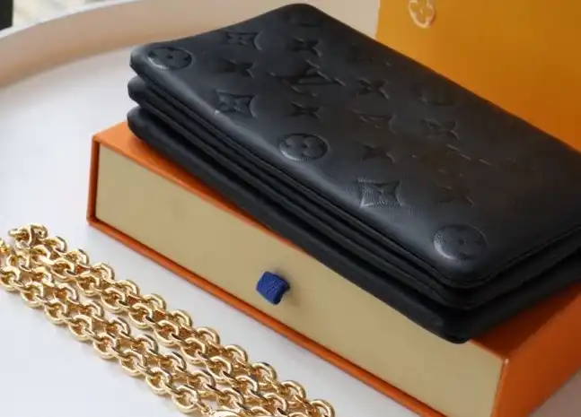 LV Wallets 4178D-0004