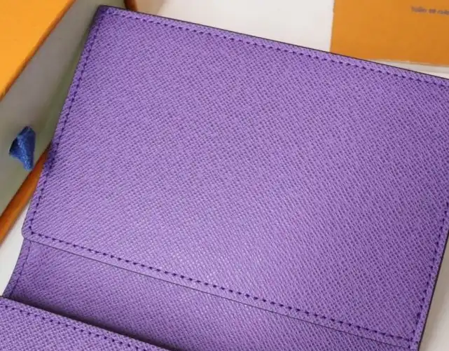LV Wallets 4178D-0007