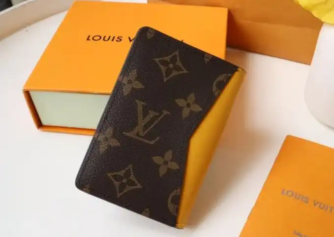 LV Wallets 4178D-0011