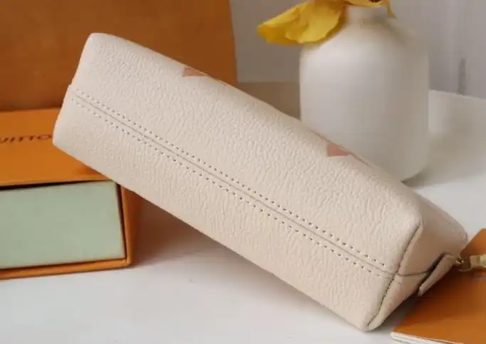 LV Clutch Bags 4178D-0121