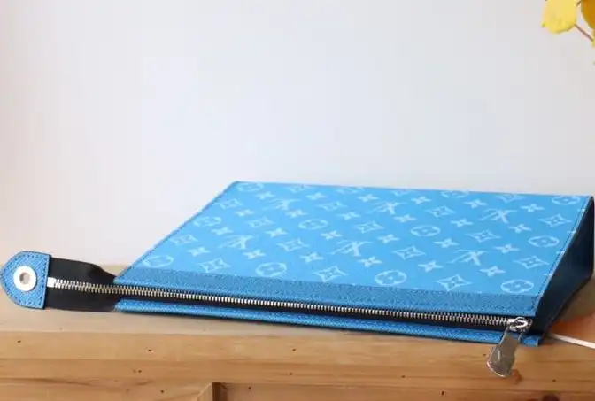 LV Clutch Bags 4178D-0183