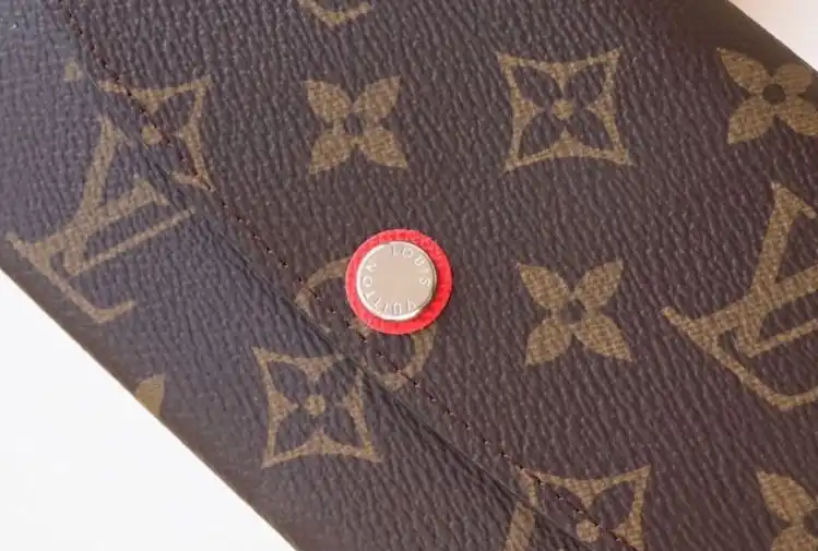 LV Wallets 4178G-0083