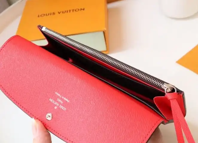 LV Wallets 4178G-0083