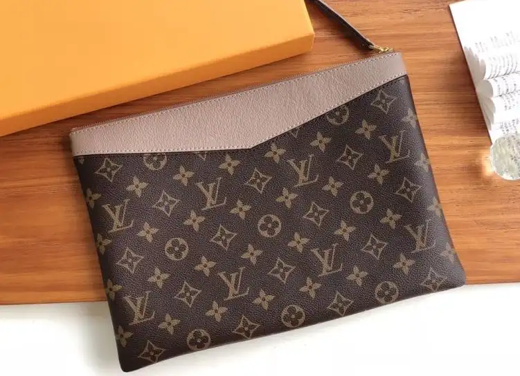 LV Clutch Bags 4178G-0109