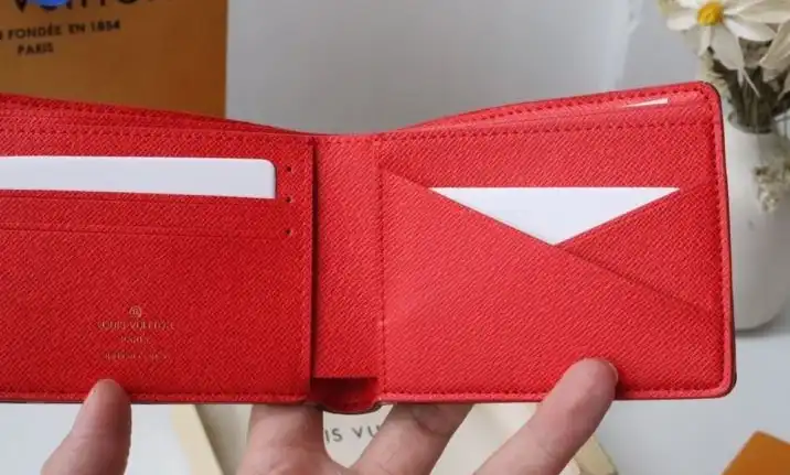 LV Wallets 4178G-0226
