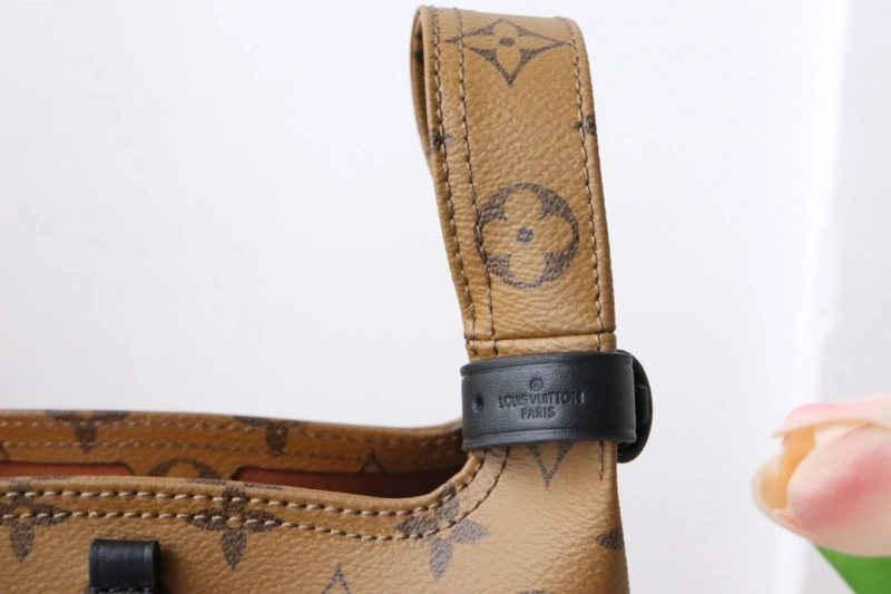 LV Shopping Bags 4178H-0003
