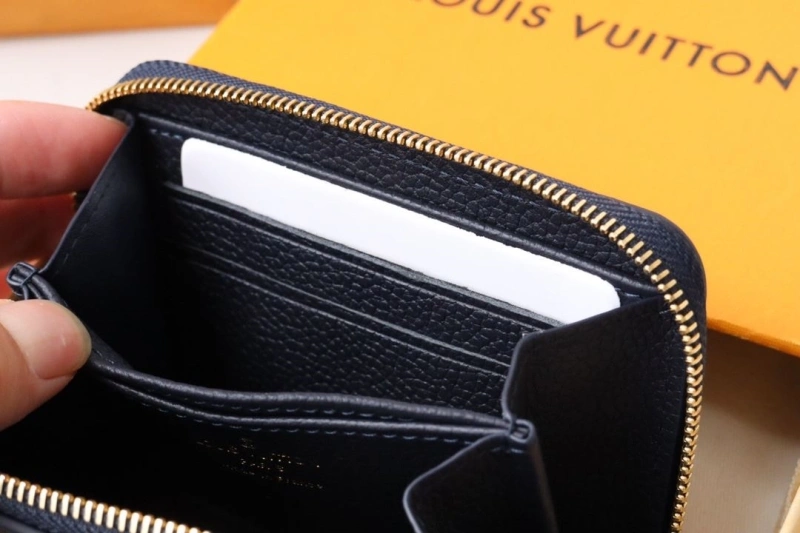 LV Wallets 4178H-0016