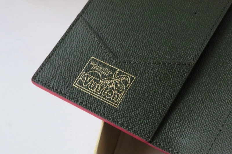 LV Wallets 4178H-0051