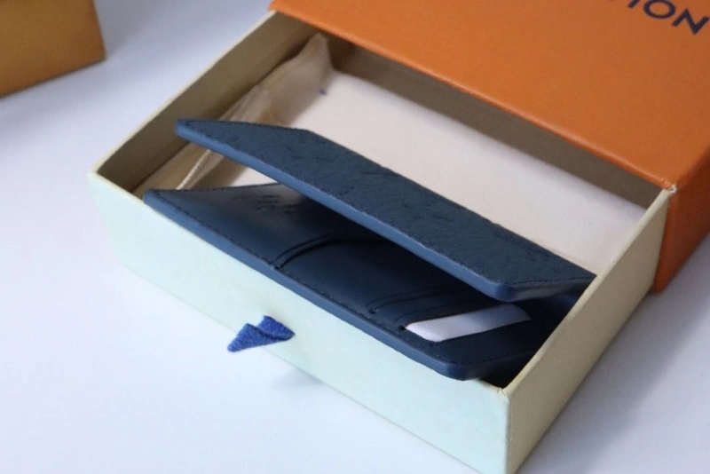 LV Wallets 4178H-0082