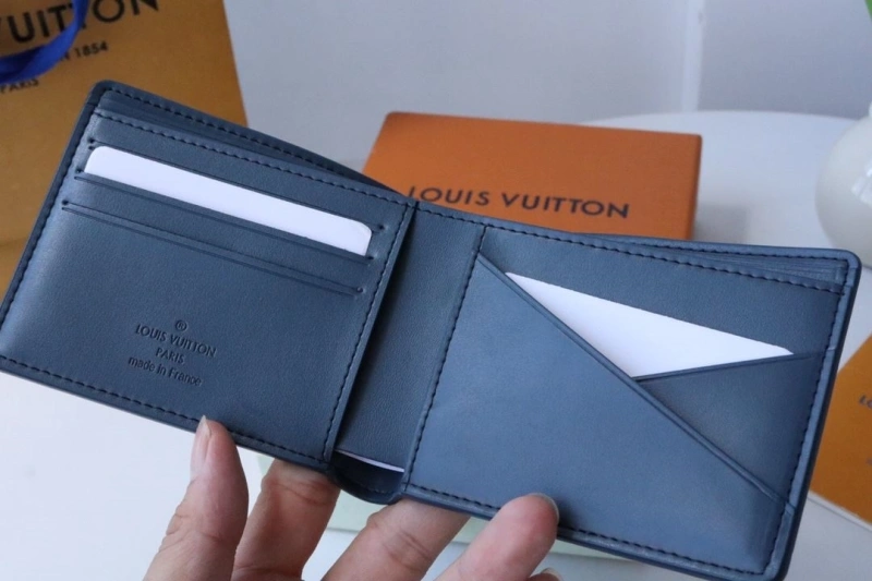 LV Wallets 4178H-0084