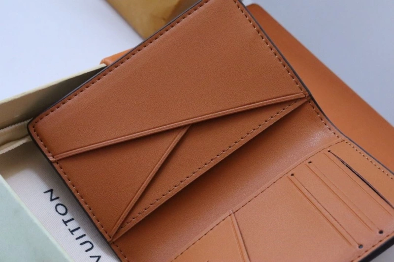 LV Wallets 4178H-0088