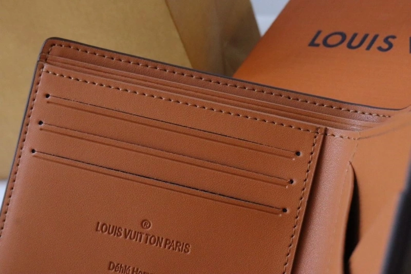LV Wallets 4178H-0089