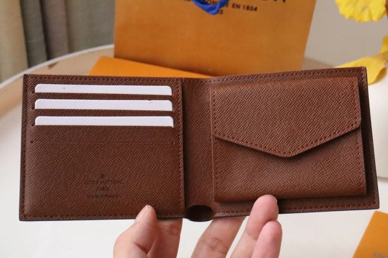 LV Wallets 4178H-0106