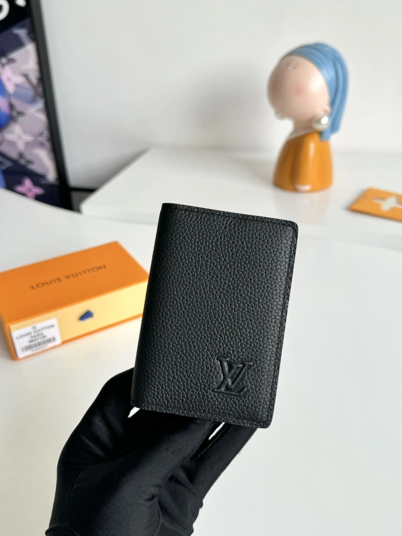 LV Wallets 4178H-0127