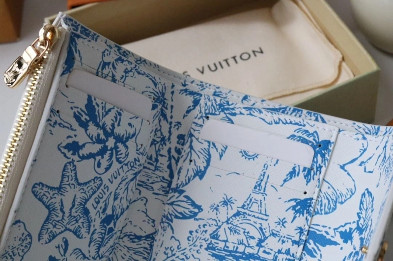 LV Wallets 4178H-0139