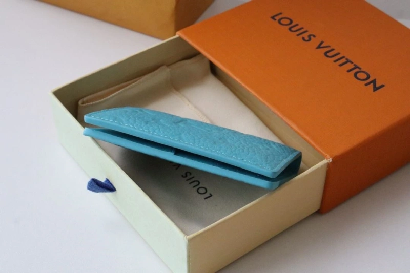 LV Wallets 4178H-0166