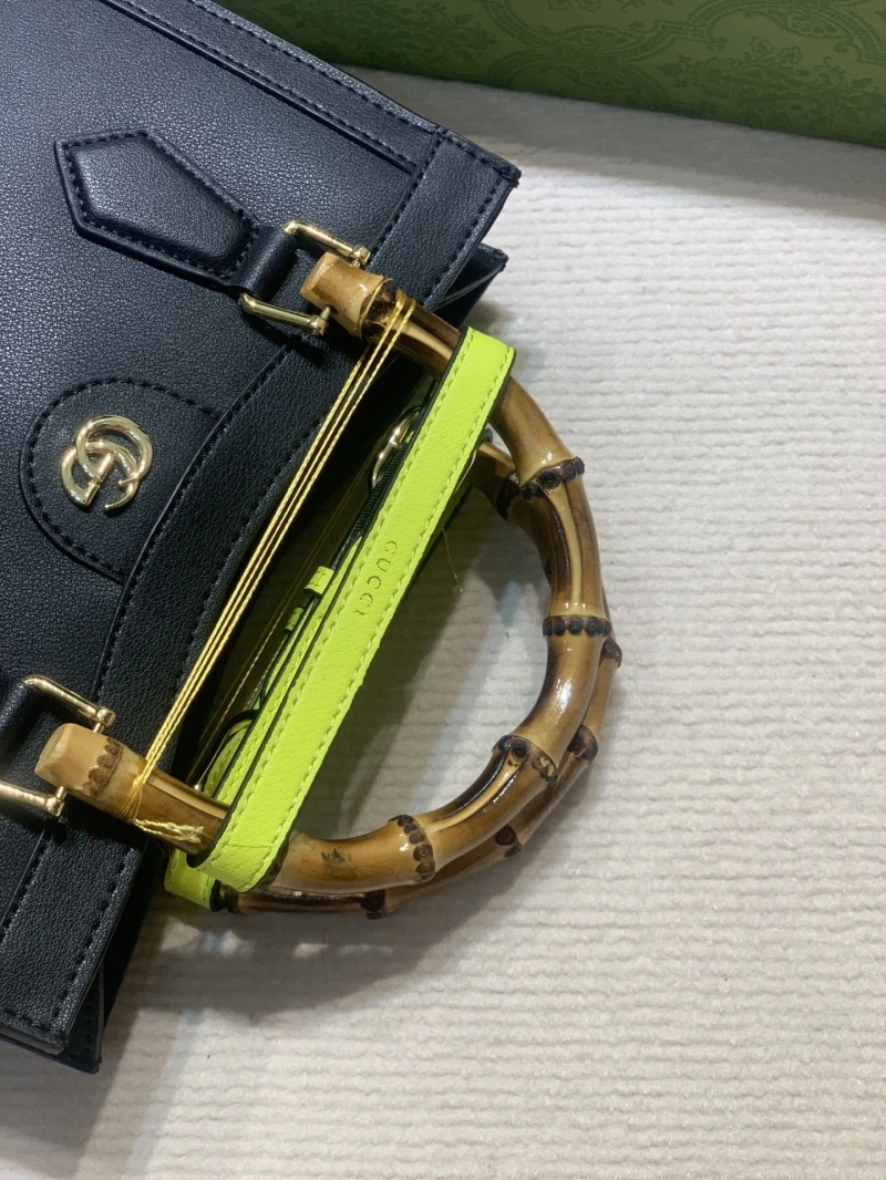 Gvc*1 top handle bags 4189a-0320