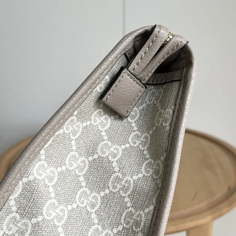 Gvc*1 clutch bags 4189a-0387