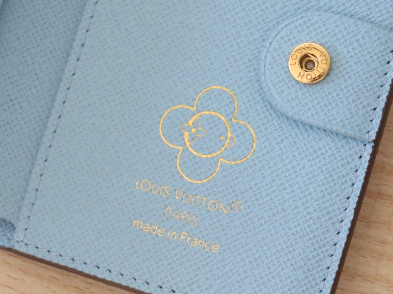 LV Wallets 4192A-0008