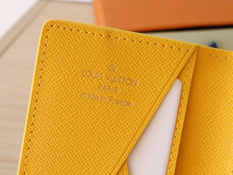 LV Wallets 4192A-0014