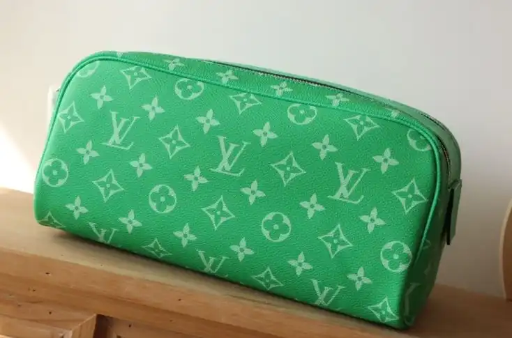 LV Cosmetic Bags 4192D-0161