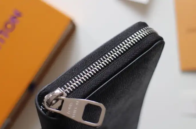 LV Wallets 4192F-0050